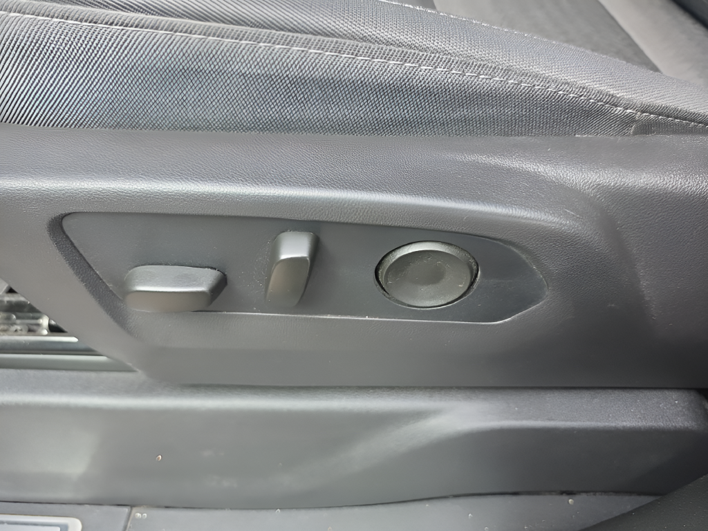 Used 2025 Gray Chevrolet LT image 11