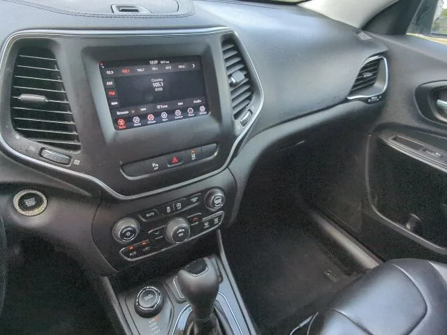 Certified Used 2021 White Jeep Latitude Plus image 16