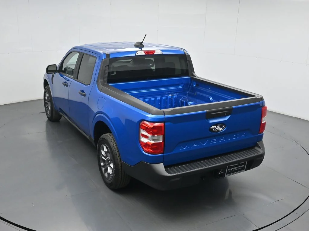 Certified Used 2026 Blue Ford XLT image 40