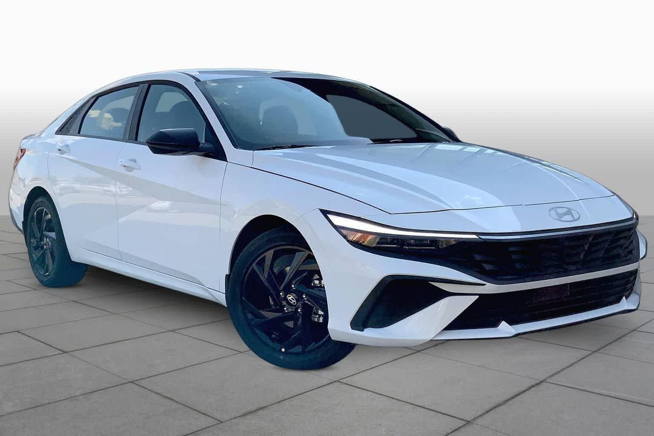 New 2026 Serenity White Hyundai SEL Sport Plus image 2