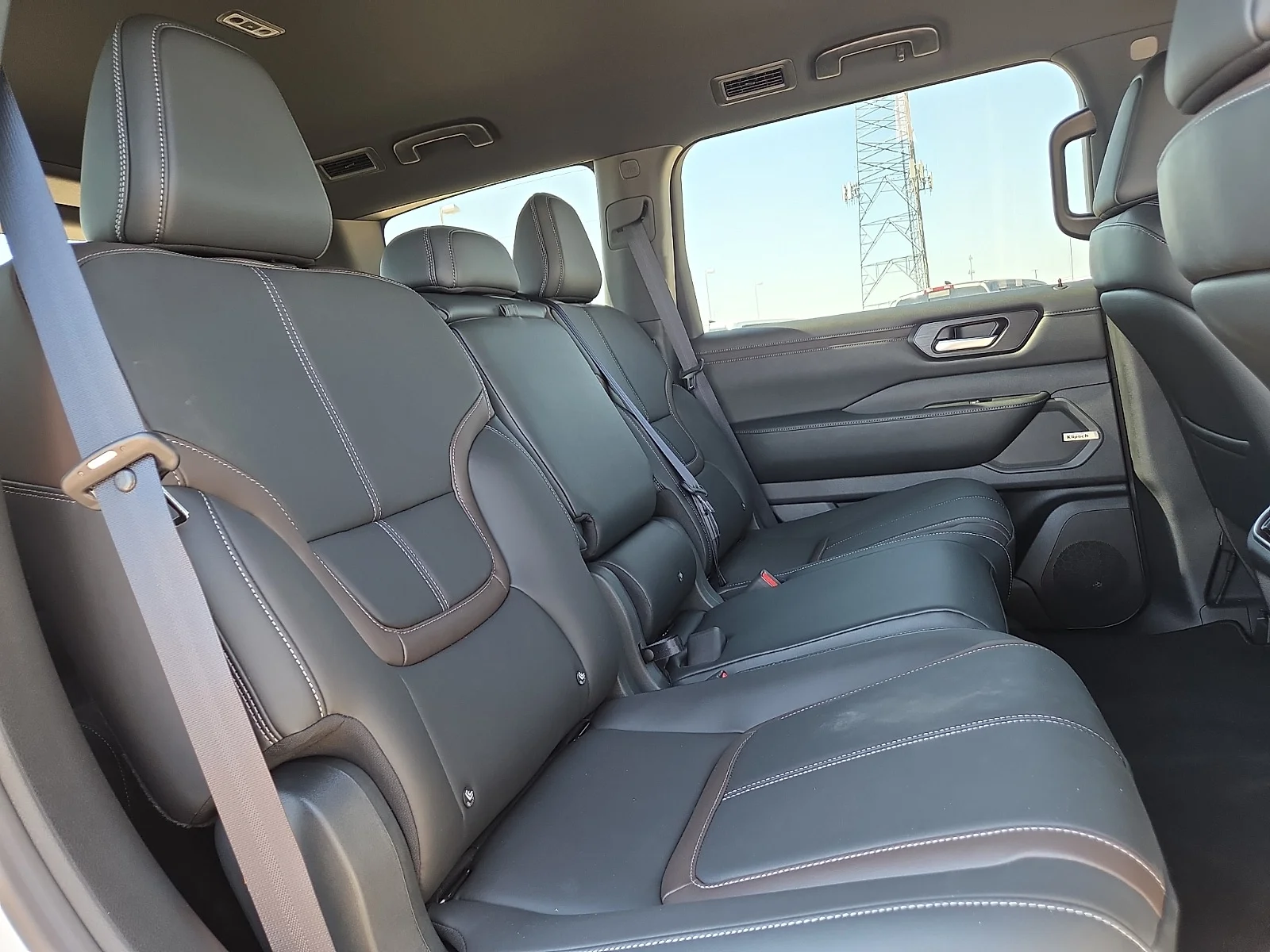 New 2027 QAC Aspen Whit Nissan SL 4x2 image 13