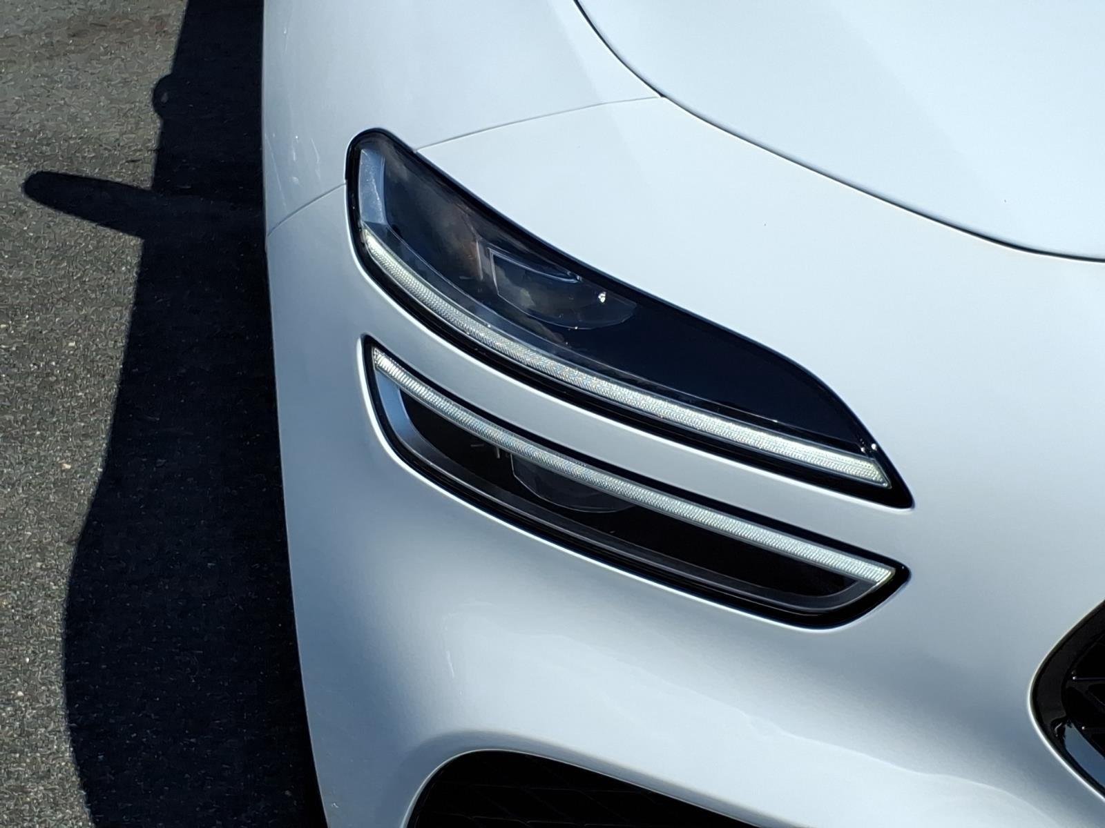 New 2026 Alta White Genesis 3.3T SPORT PRESTIGE image 6