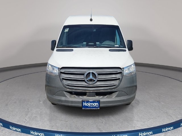 New 2025 Arctic White Mercedes-Benz Cargo 144 WB image 2