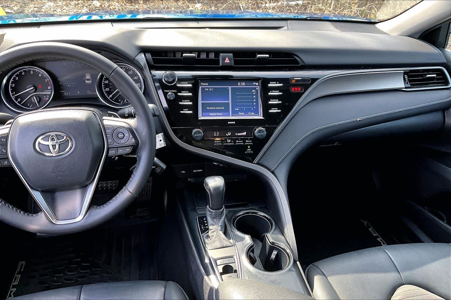 Used 2020 Blue Streak Metallic Toyota SE image 7