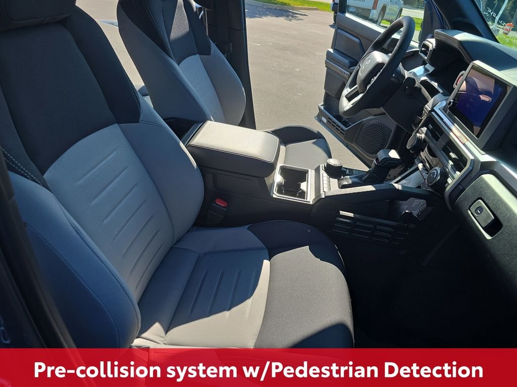 2025 Toyota Tacoma TRD Sport - Photo 13