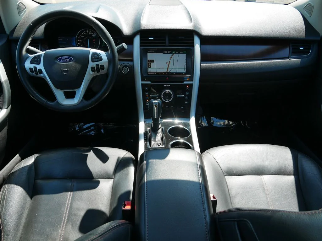 Used 2014 White Ford Limited image 13