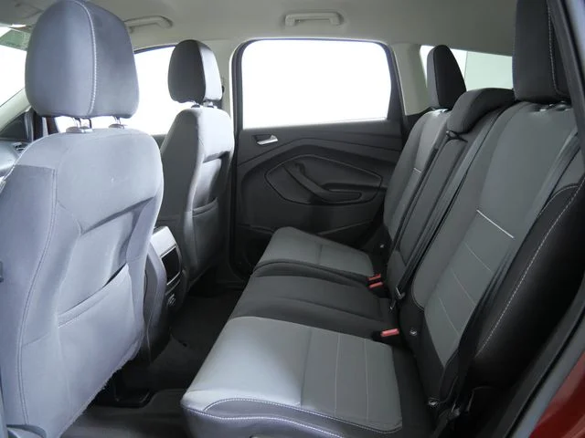 Used 2015 Orange Ford SE image 15