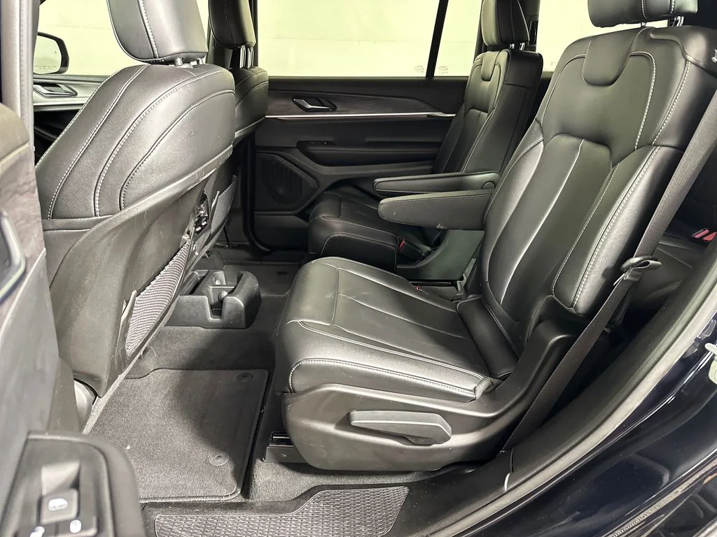 Used 2025 Black Jeep Limited image 25