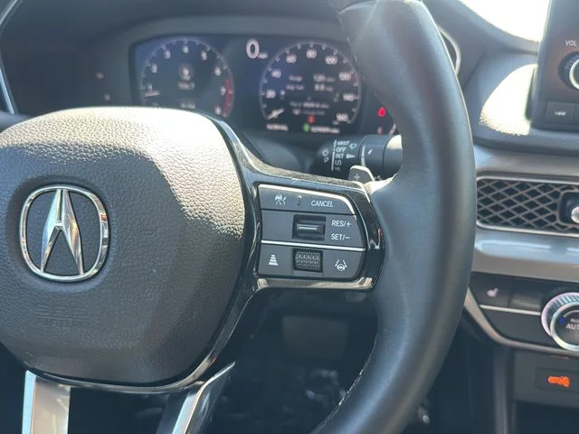 Used 2023 White Acura  image 17