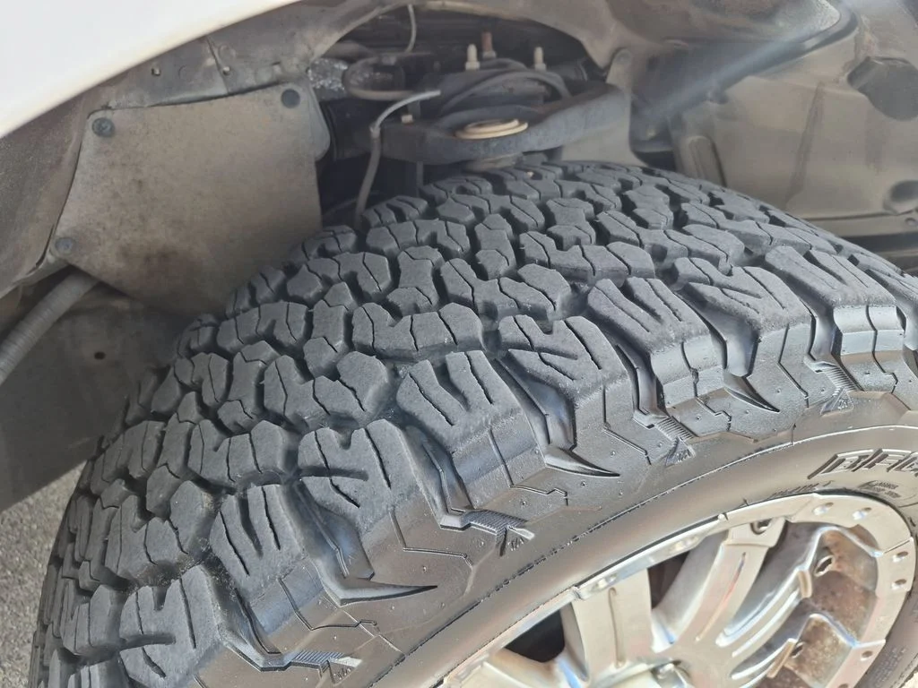 Used 2012 White Toyota Grade image 18