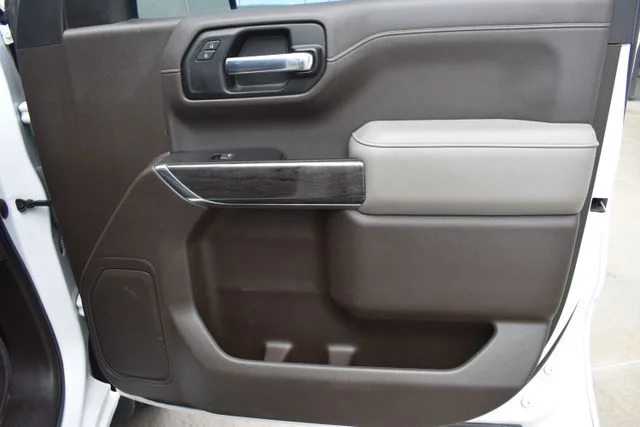 Used 2022 White Chevrolet LTZ image 22
