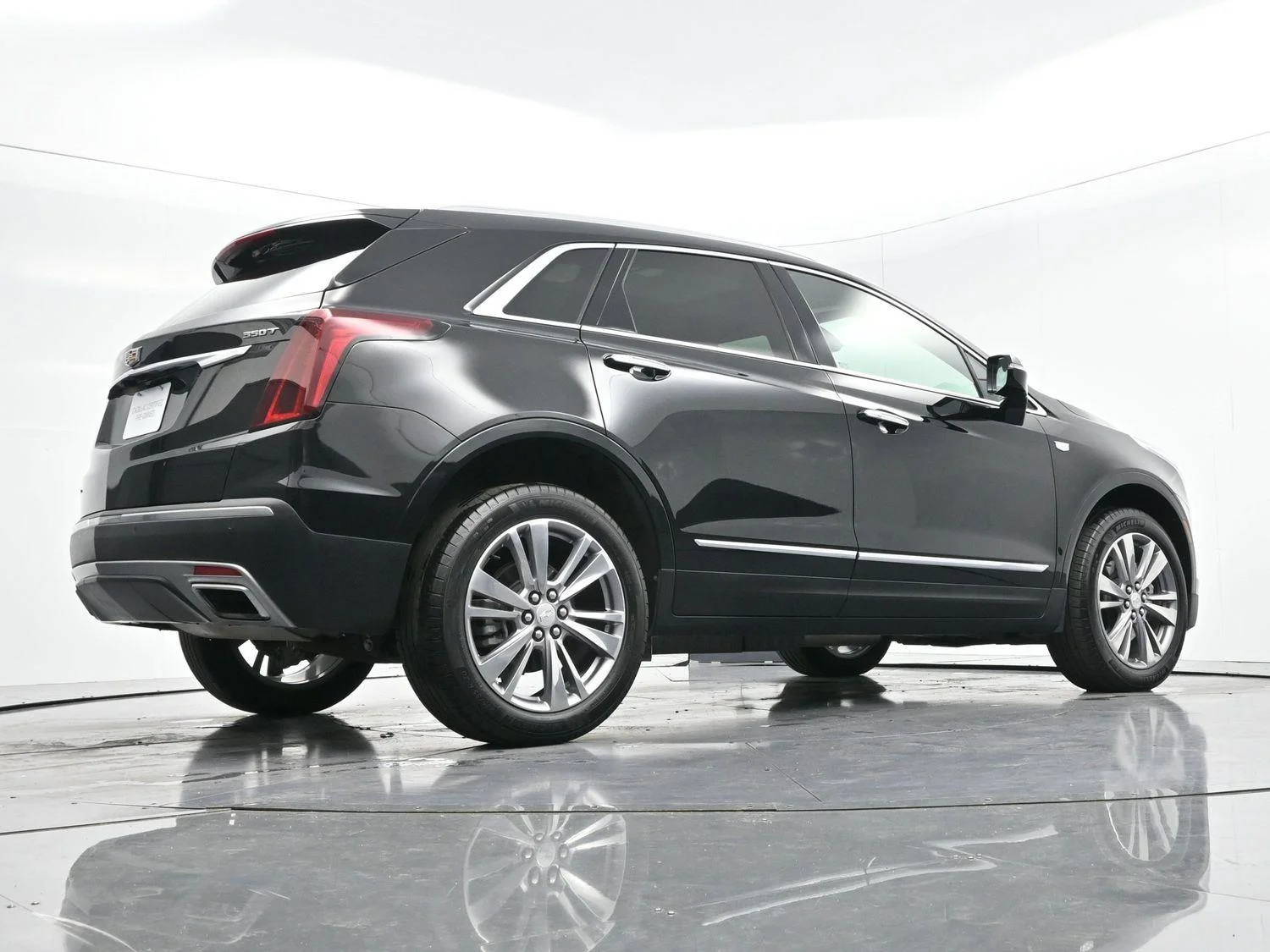 Used 2025 Stellar Black Metallic Cadillac Premium Luxury image 50