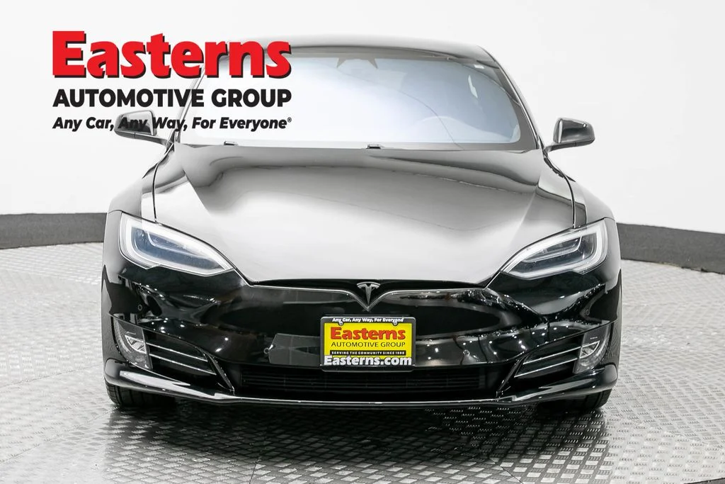 Used 2019 Black Tesla 75D image 2