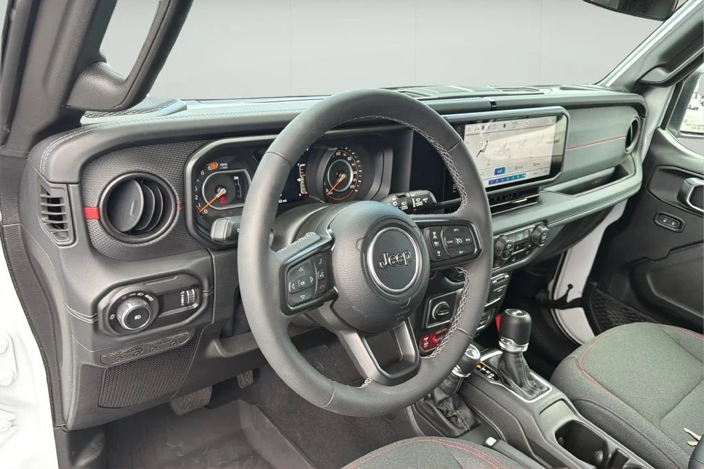 Used 2025 White Jeep 2-Door Rubicon 4x4 image 19