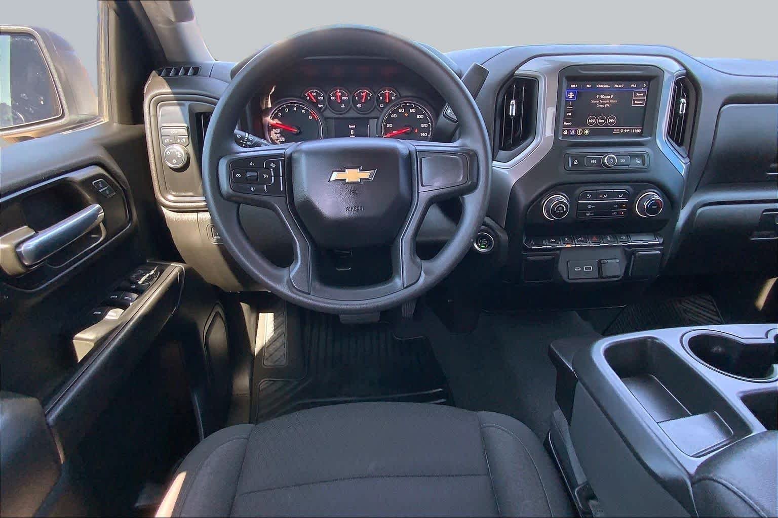 Used 2022 Summit White Chevrolet Custom image 6