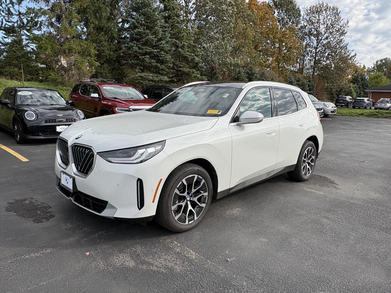 New 2026 Mineral White Metallic BMW 30 xDrive image 3