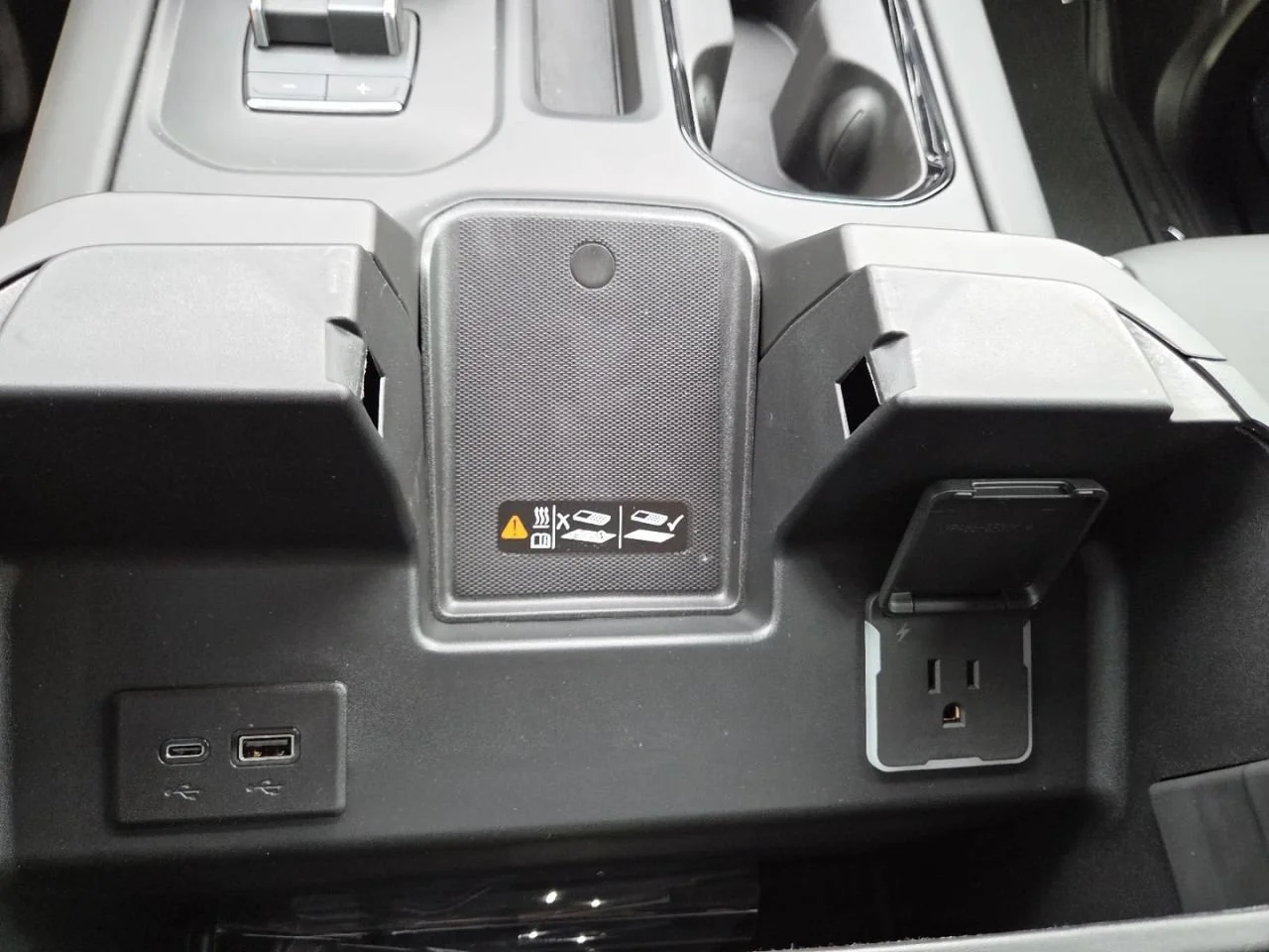 New 2026 Sterling Metallic GMC AT4X image 14
