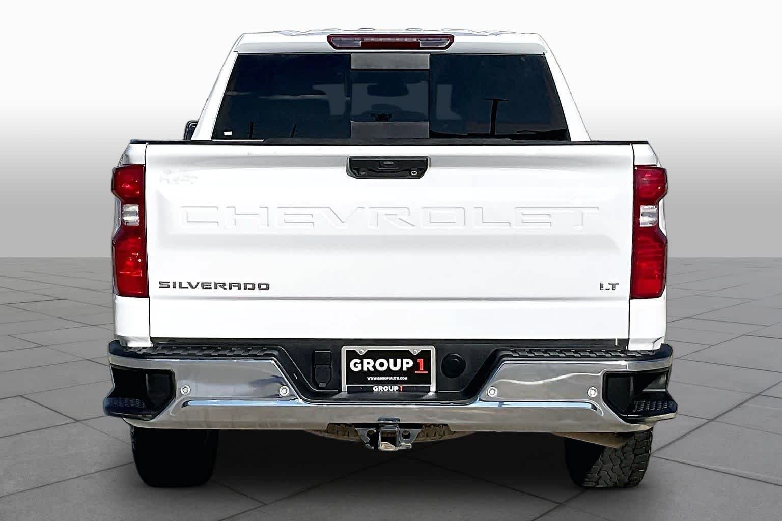 Used 2025 Summit White Chevrolet LT image 5