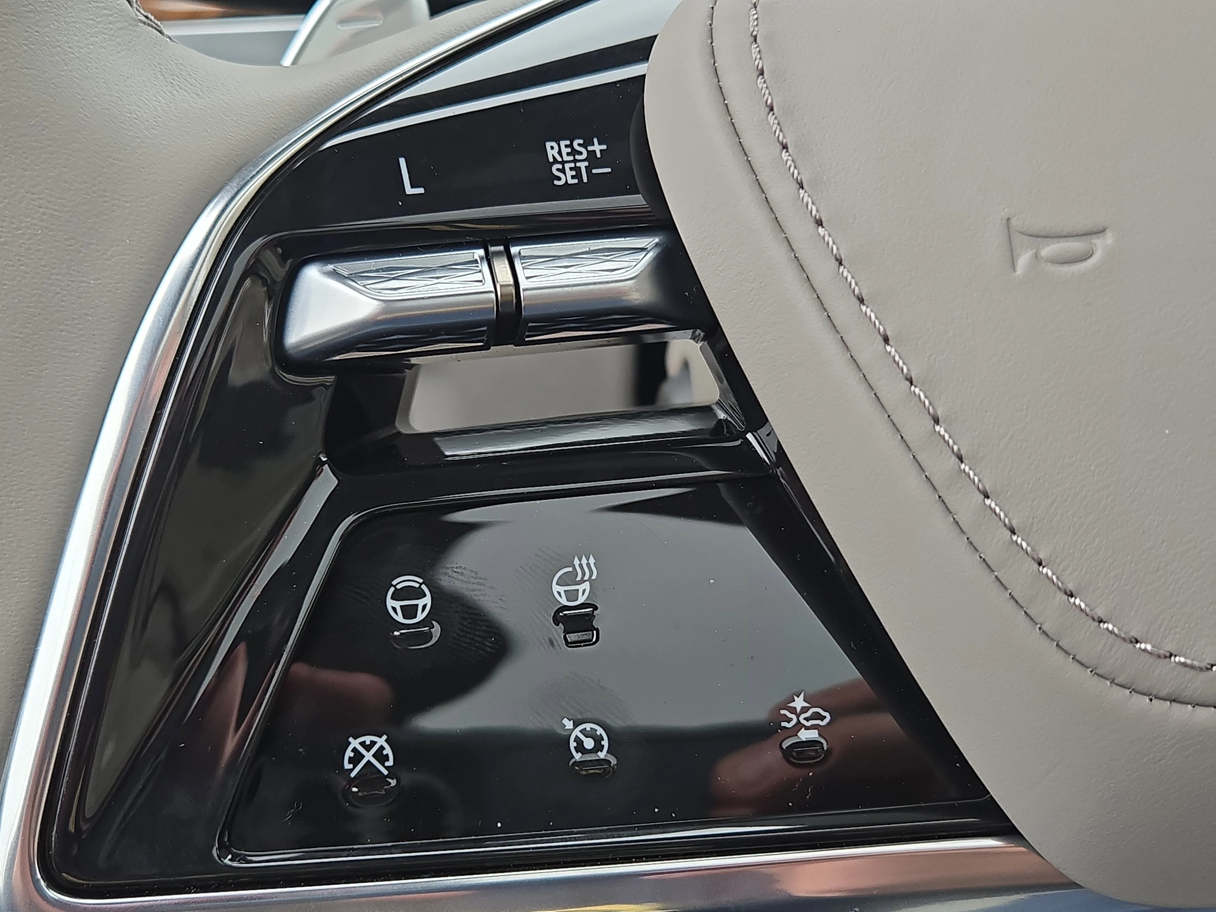 2026 Cadillac Escalade Platinum Sport - Photo 25