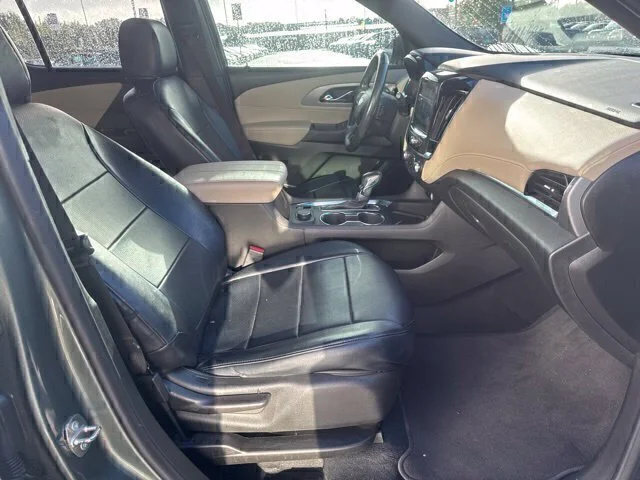 Used 2022  Chevrolet LT image 25