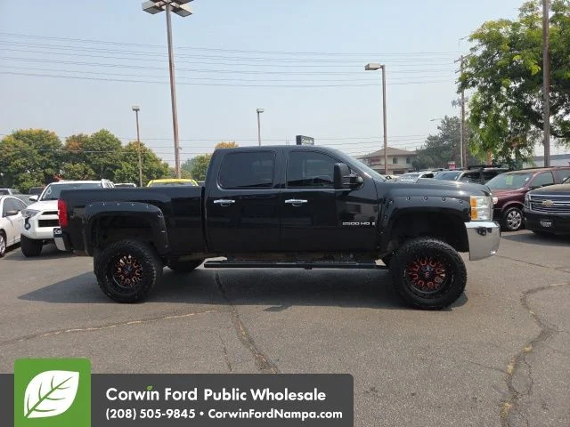 Used 2009 Black Chevrolet LTZ image 6