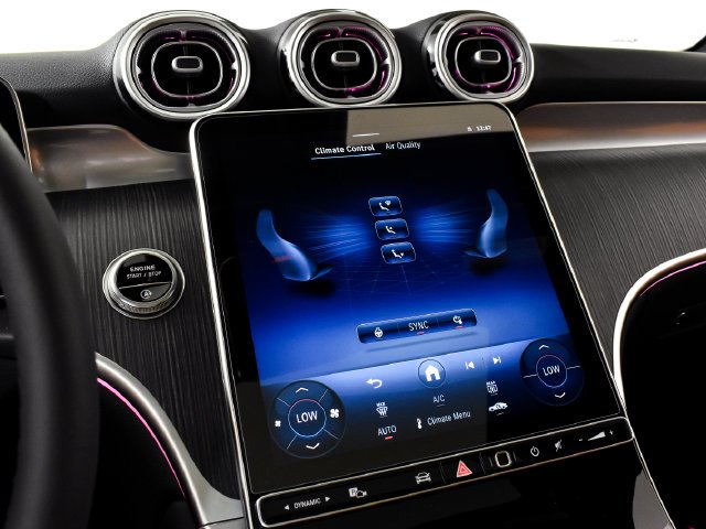 New 2027 Polar White Mercedes-Benz GLC 300 image 32