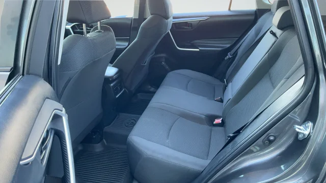 Used 2025 White Toyota LE image 21