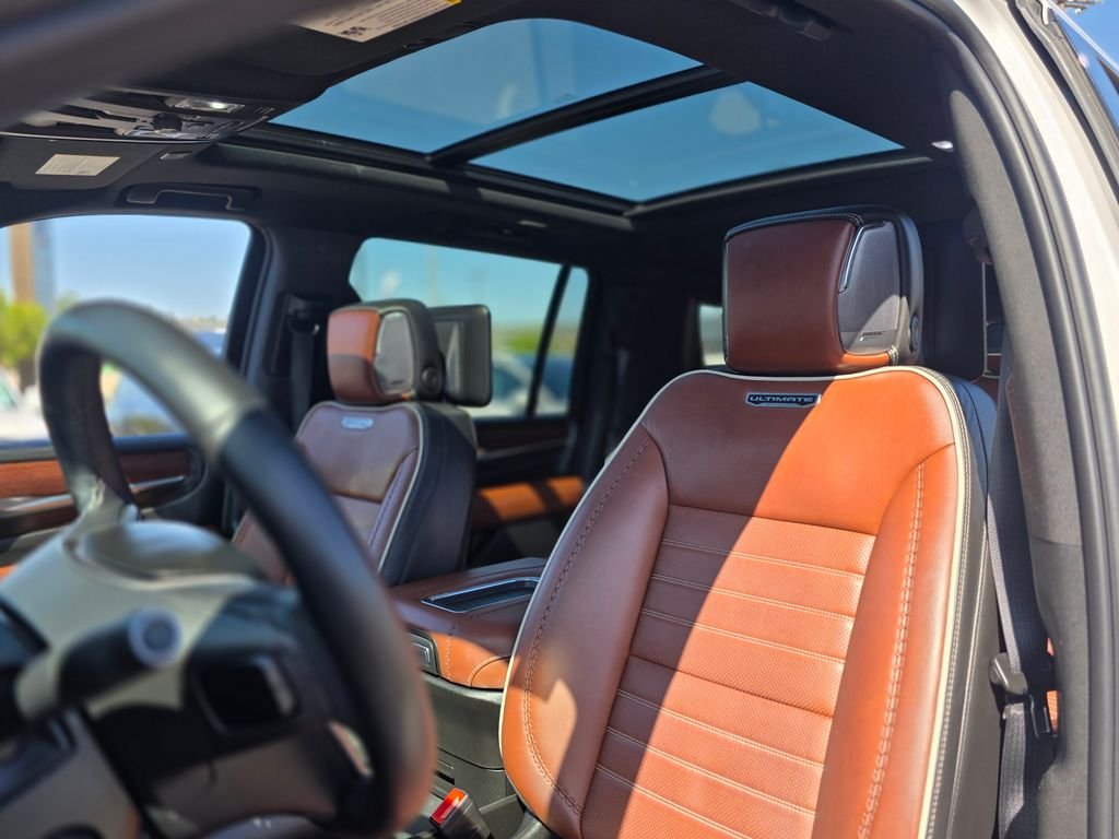 2023 GMC Yukon XL Denali Ultimate - Photo 14