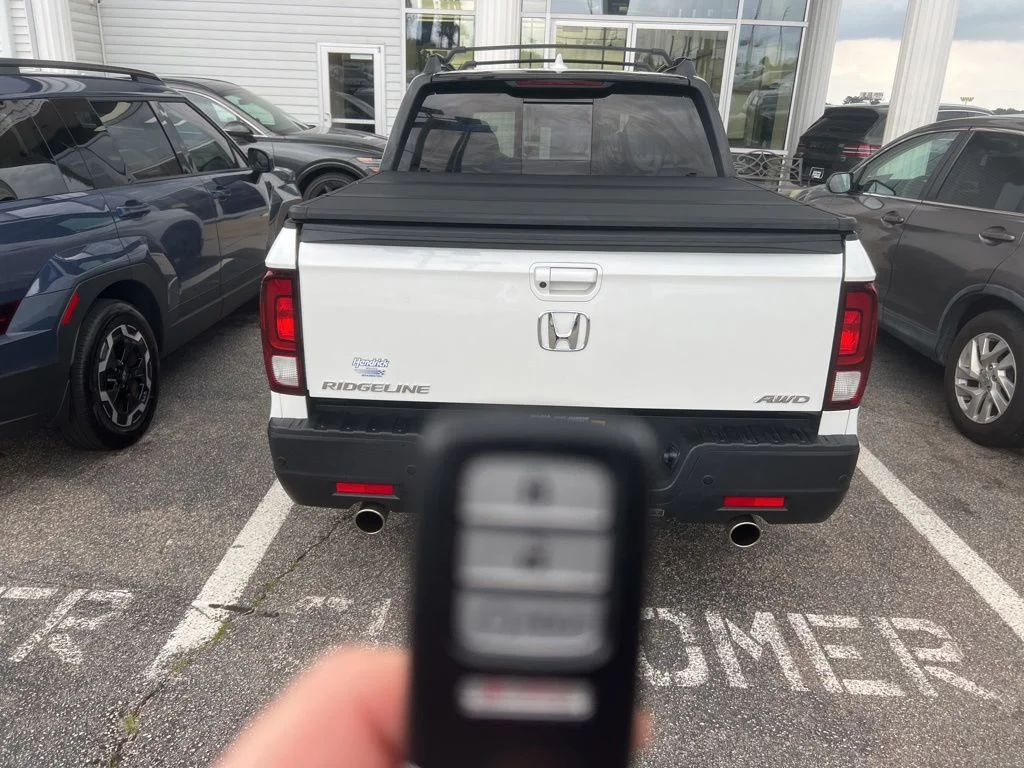 Used 2021  Honda Black Edition image 4