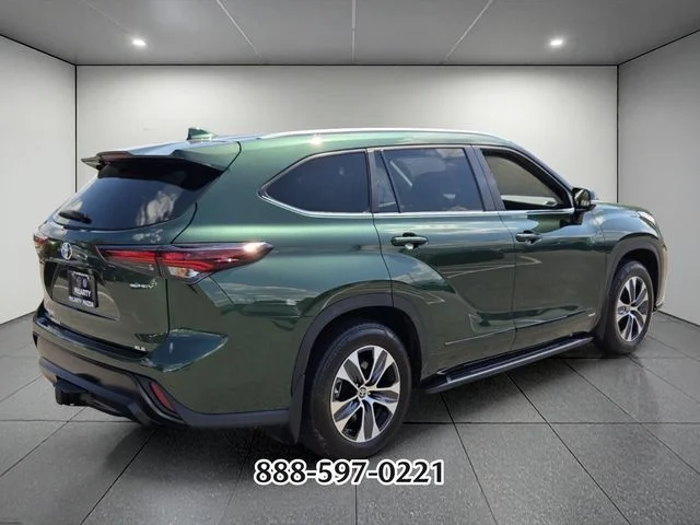 Used 2025 Cypress TOYOTA XLE image 5