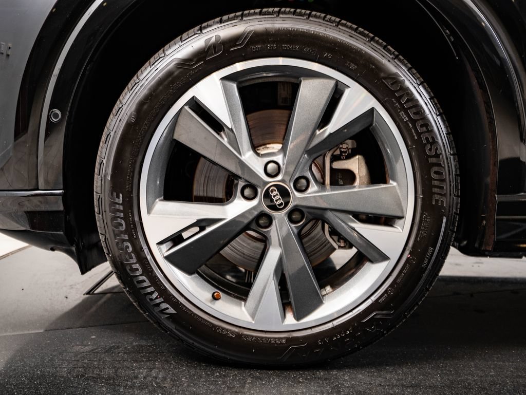 Used 2023 Mythos Black Metallic Audi Premium Plus image 13