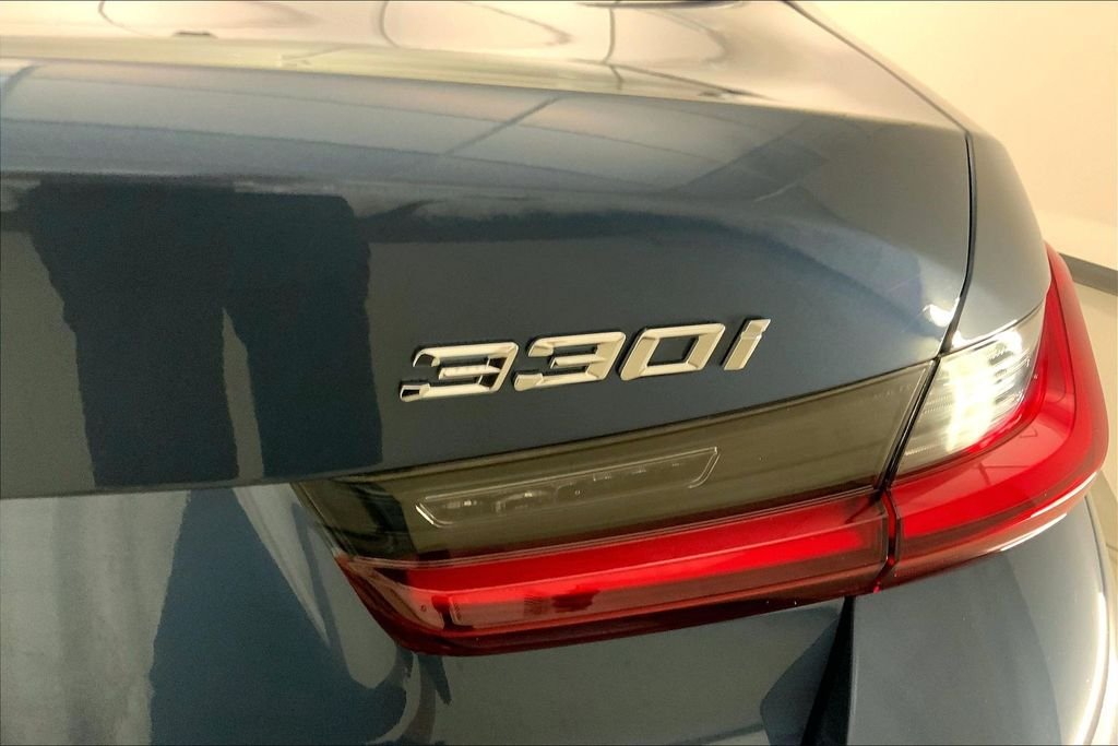 Used 2025 Arctic Race Blue Metallic BMW  image 29