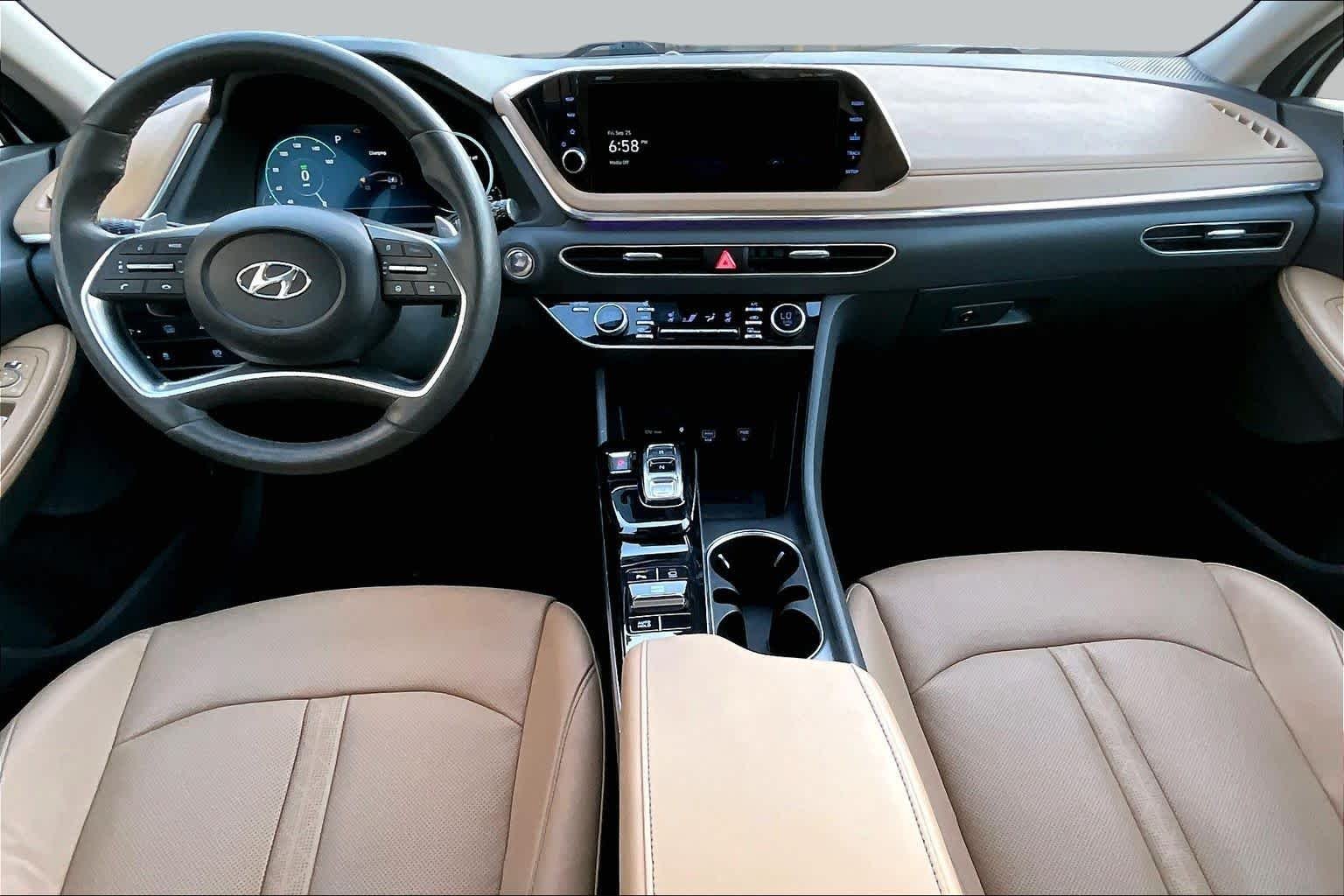 Used 2021 Hyper White Hyundai Limited image 12