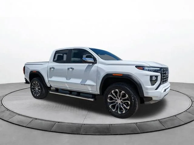 2023 GMC Canyon 4WD Denali Crew Cab Short Box's photo