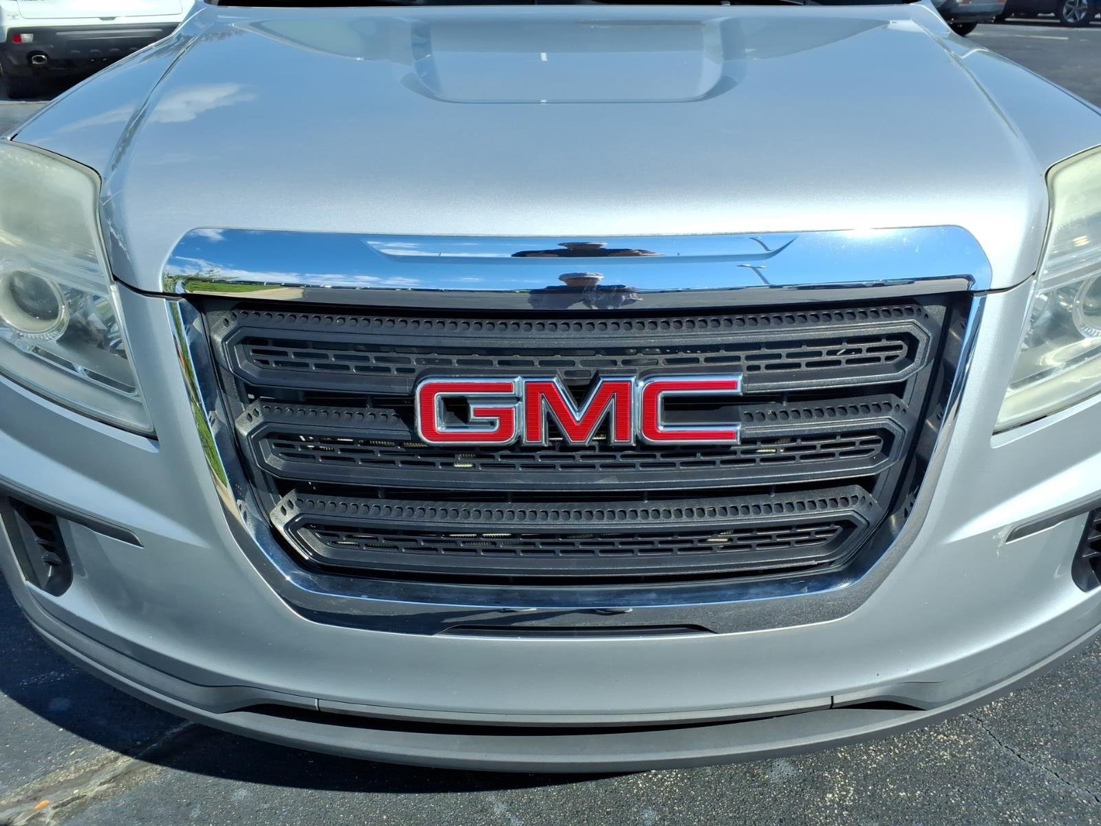 Used 2017 Quicksilver Metallic GMC SLE image 13