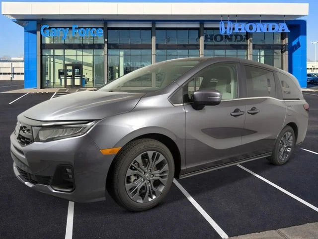 2026 Honda Odyssey Touring's photo