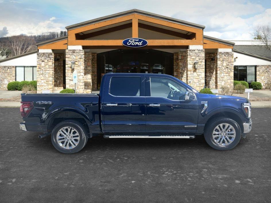 Used 2025 Blue Metallic Ford LARIAT image 4