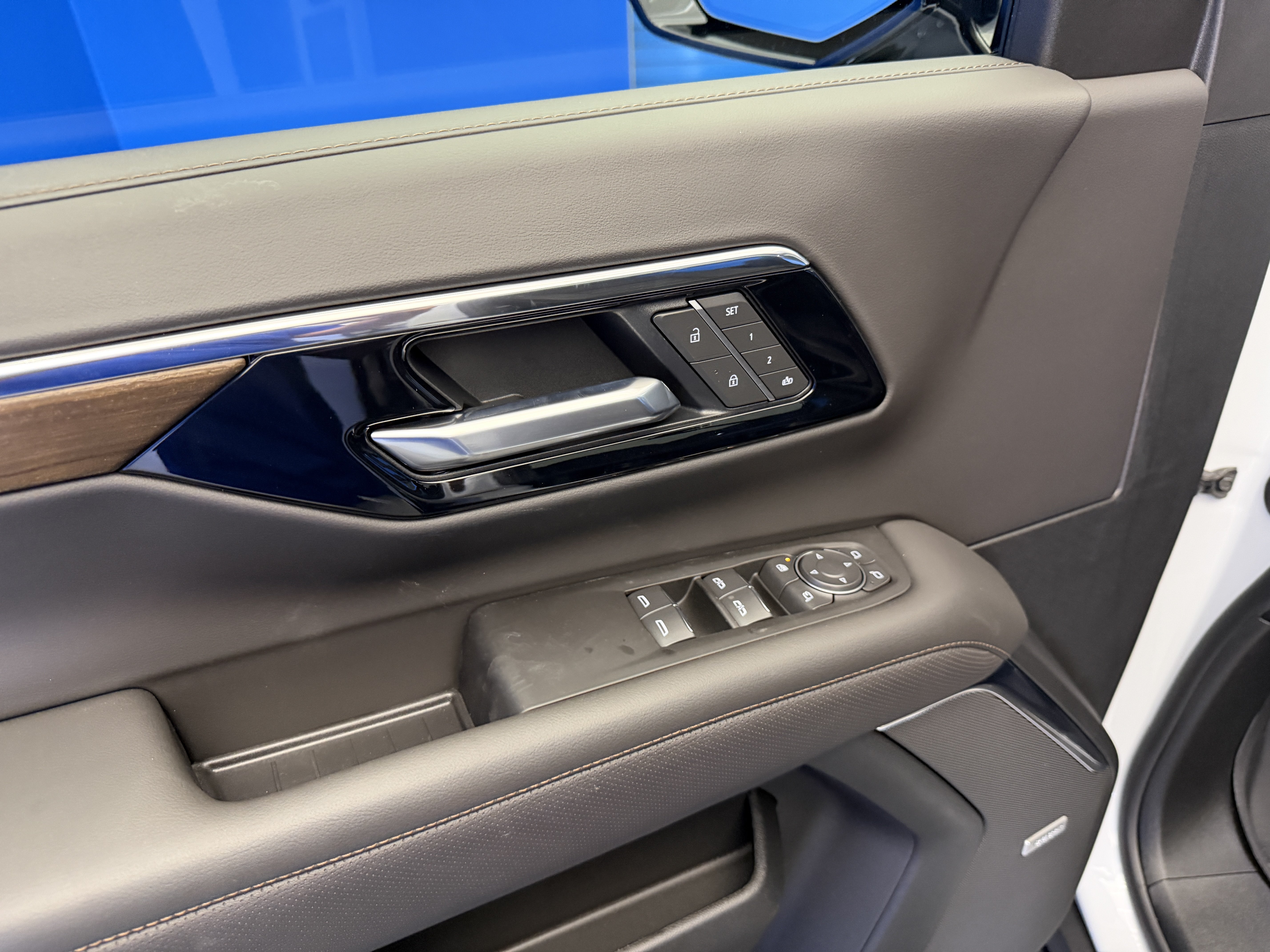2026 Chevrolet Suburban High Country - Photo 11