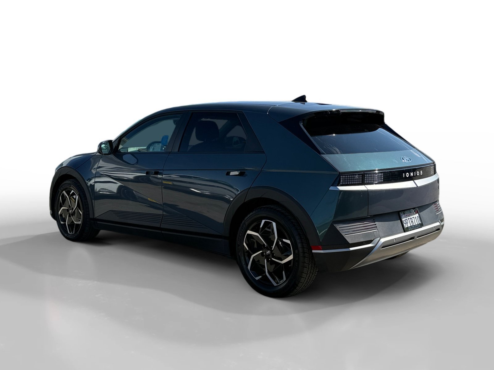 Certified Used 2024 Digital Teal Hyundai SEL image 3