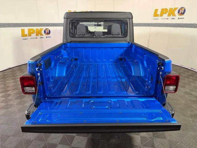 New 2026 Hydro Blue Pearl-Coat Exterior Paint Jeep Sport image 6