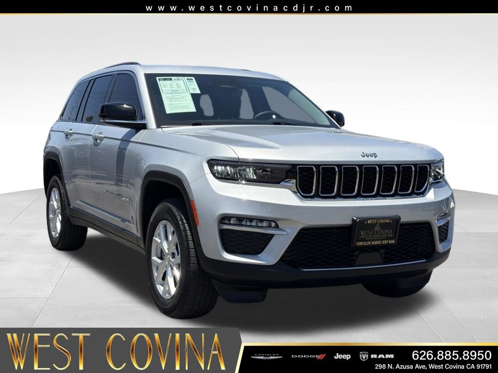Used 2023 Silver Jeep Limited image 2