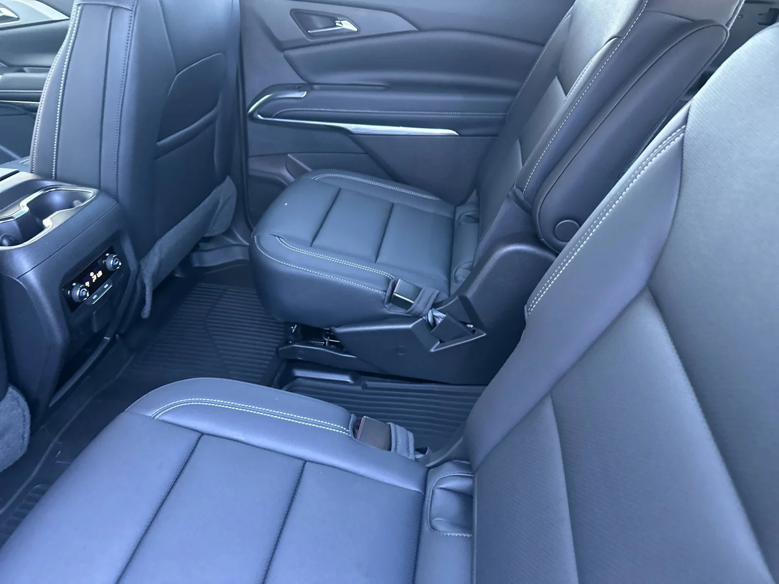New 2027 Summit White Chevrolet LT image 12