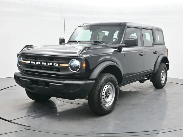 2025 Ford Bronco Base 4x4's photo
