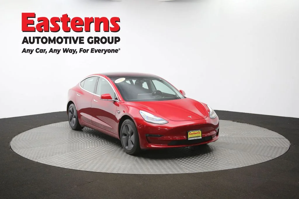 Used 2018 Red Tesla Long Range image 44