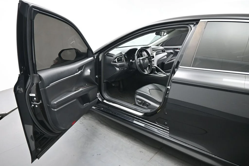 Used 2022 Black Toyota SE image 9