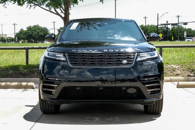 Certified Used 2025 Black Land Rover Dynamic SE image 5