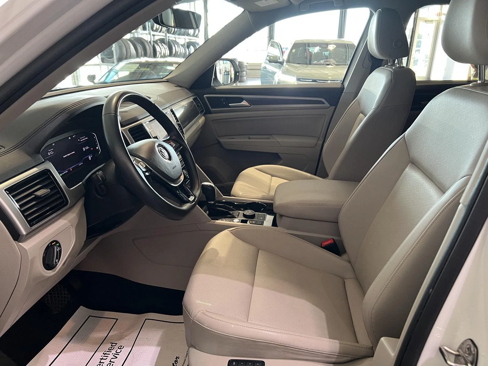 Used 2019 Pure White Volkswagen 3.6L V6 SEL image 15