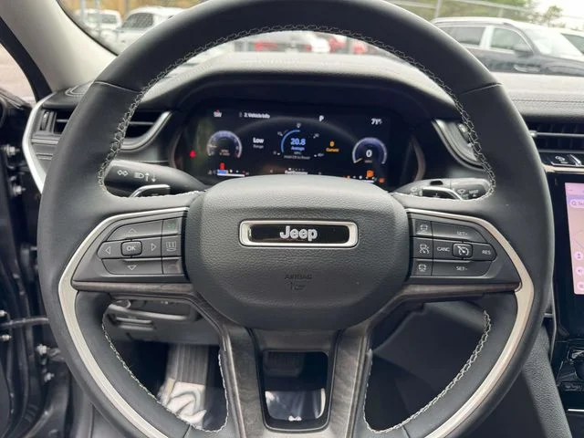 Used 2023 Gray Jeep Limited image 21