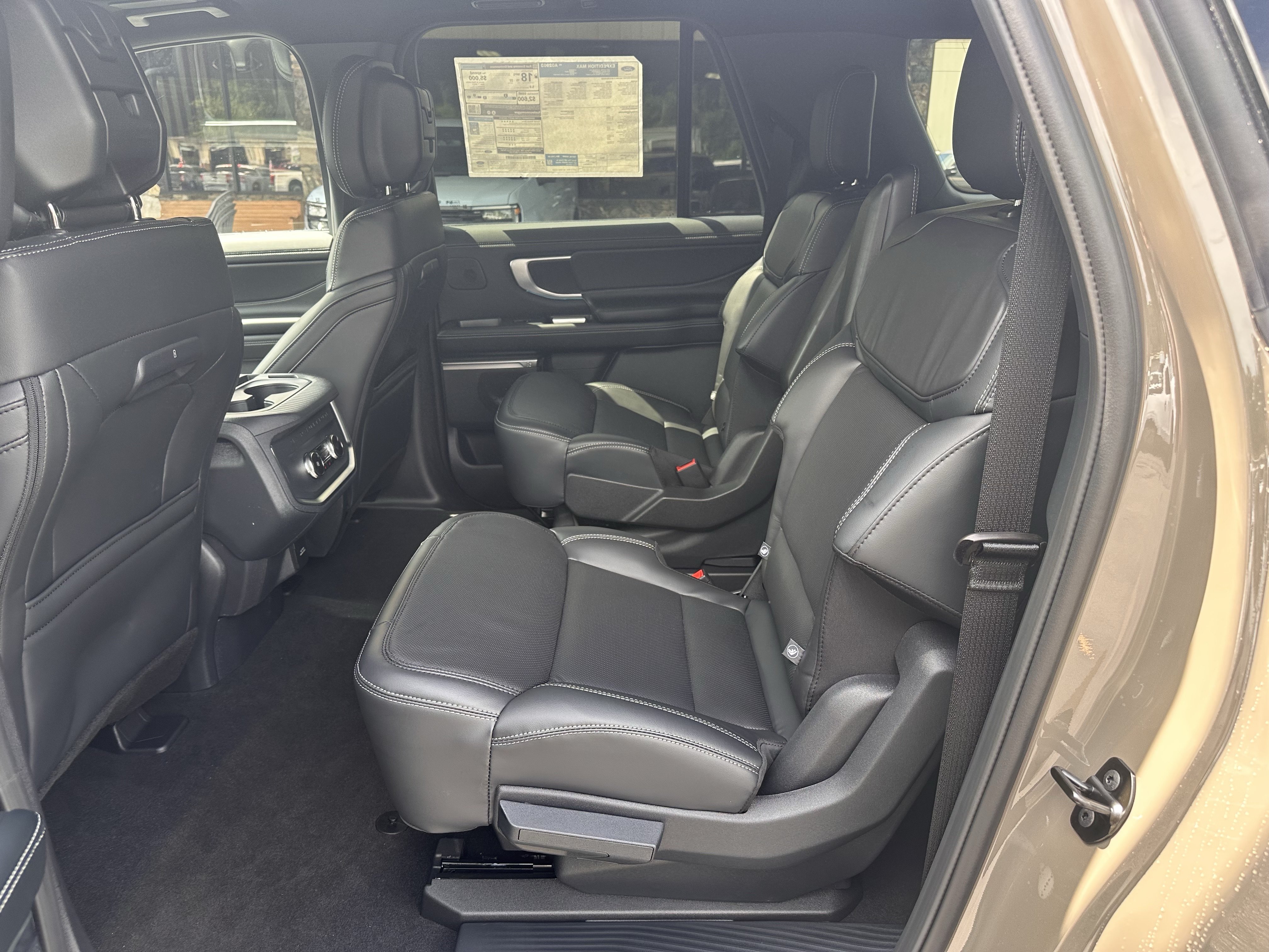 New 2027 Marsh Gray Ford MAX Platinum image 13