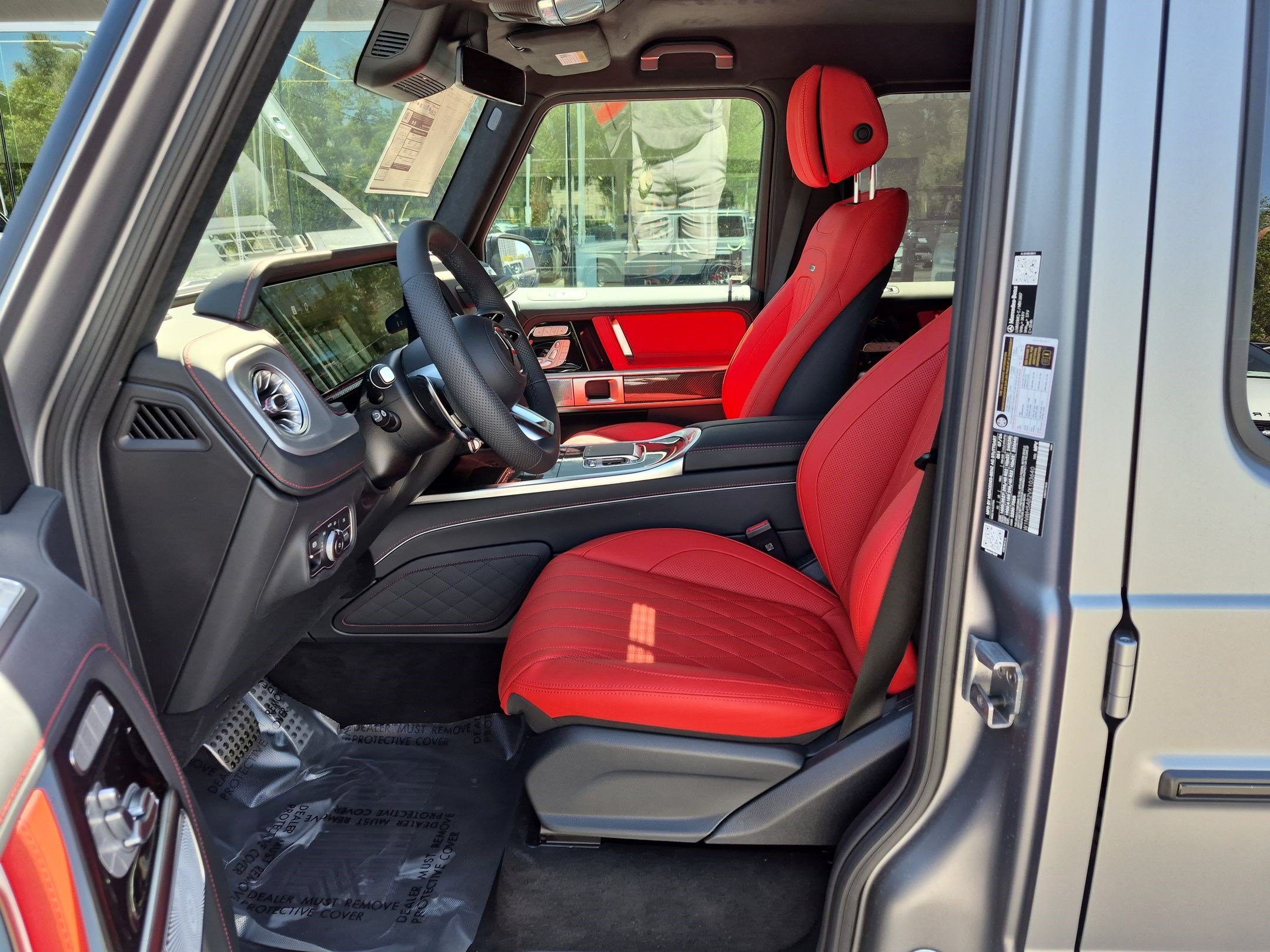 New 2027 MANUFAKTUR Platinum Magno Mercedes-Benz AMG® G 63 image 39